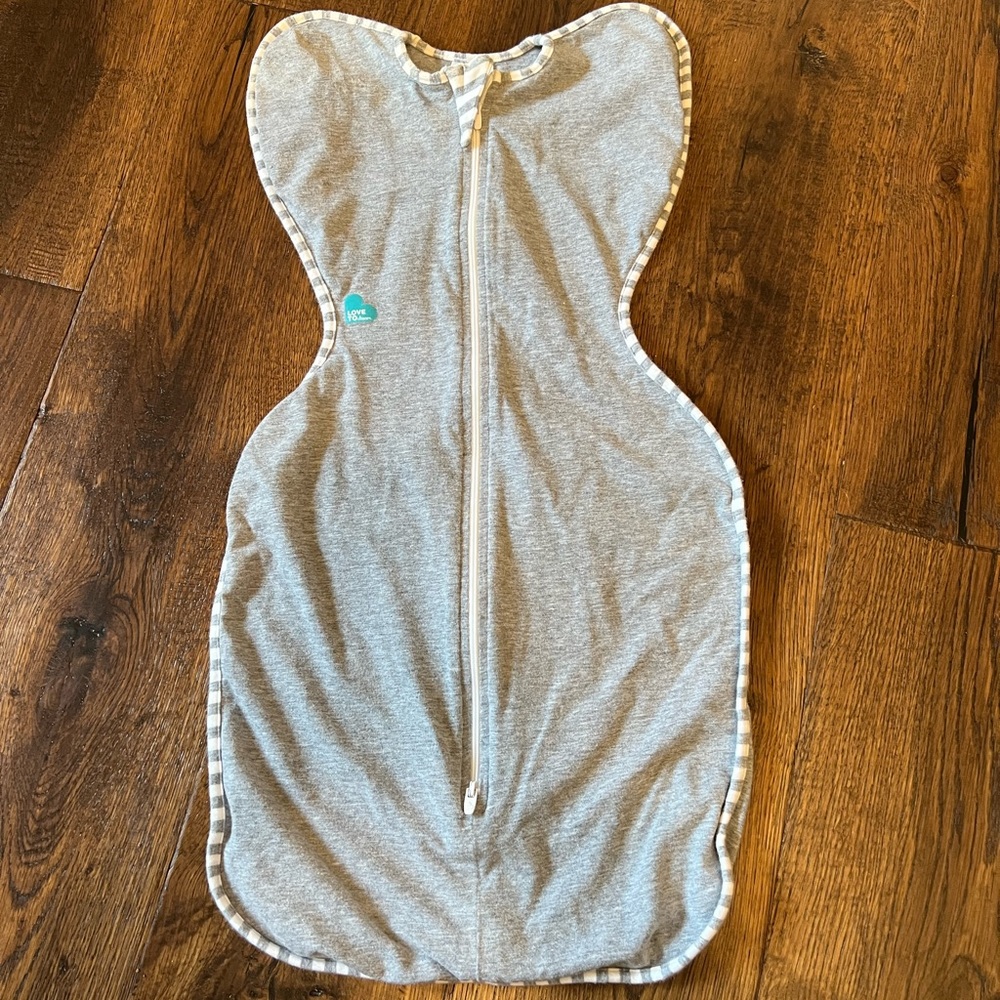 Love to dream swaddle up size medium